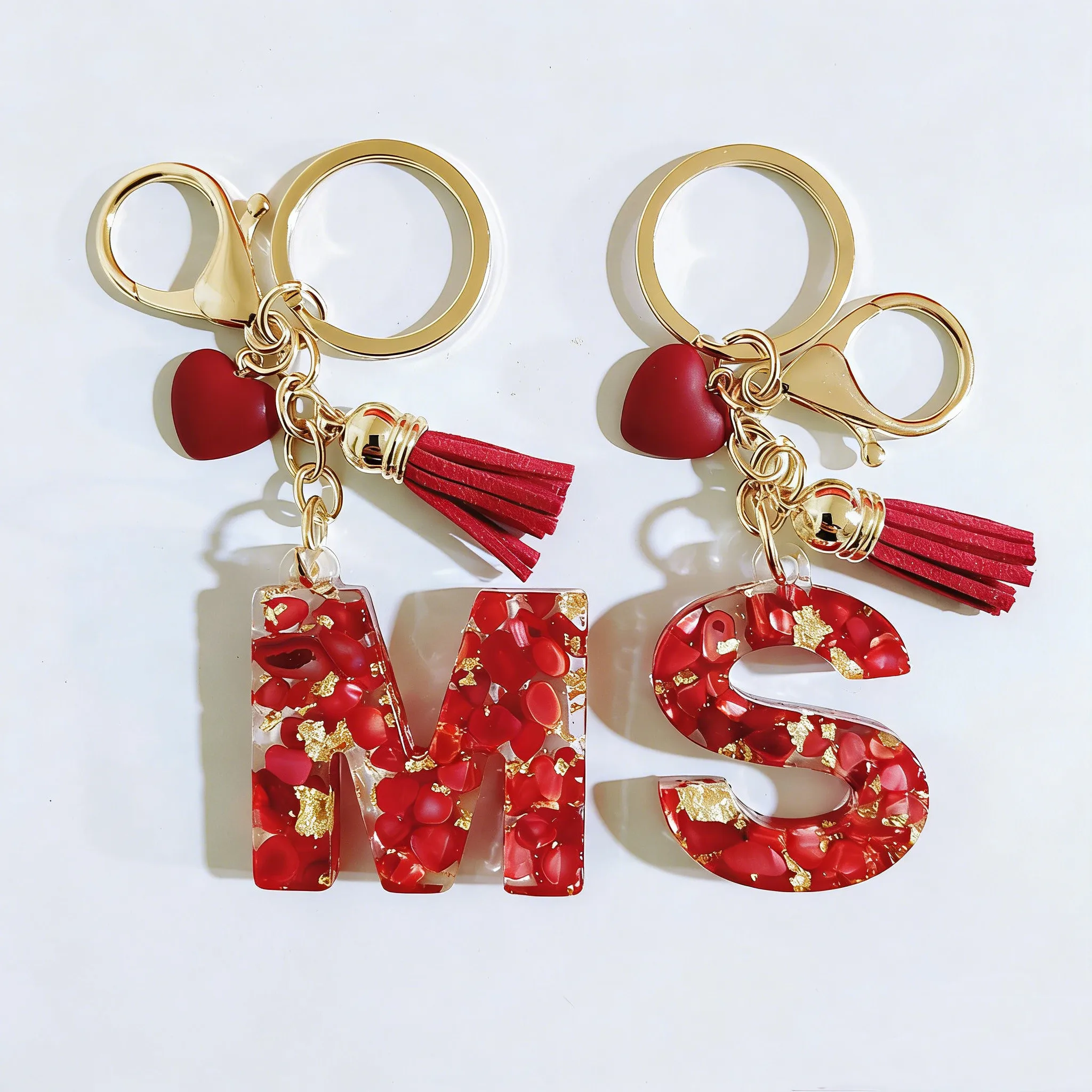 Roter Schlüsselanhänger aus Kunstharz, Schlüsselring mit Lieblichem Herz und Fransen, Rucksack-Accessoire, Geschenk zum Muttertag und Valentinstag