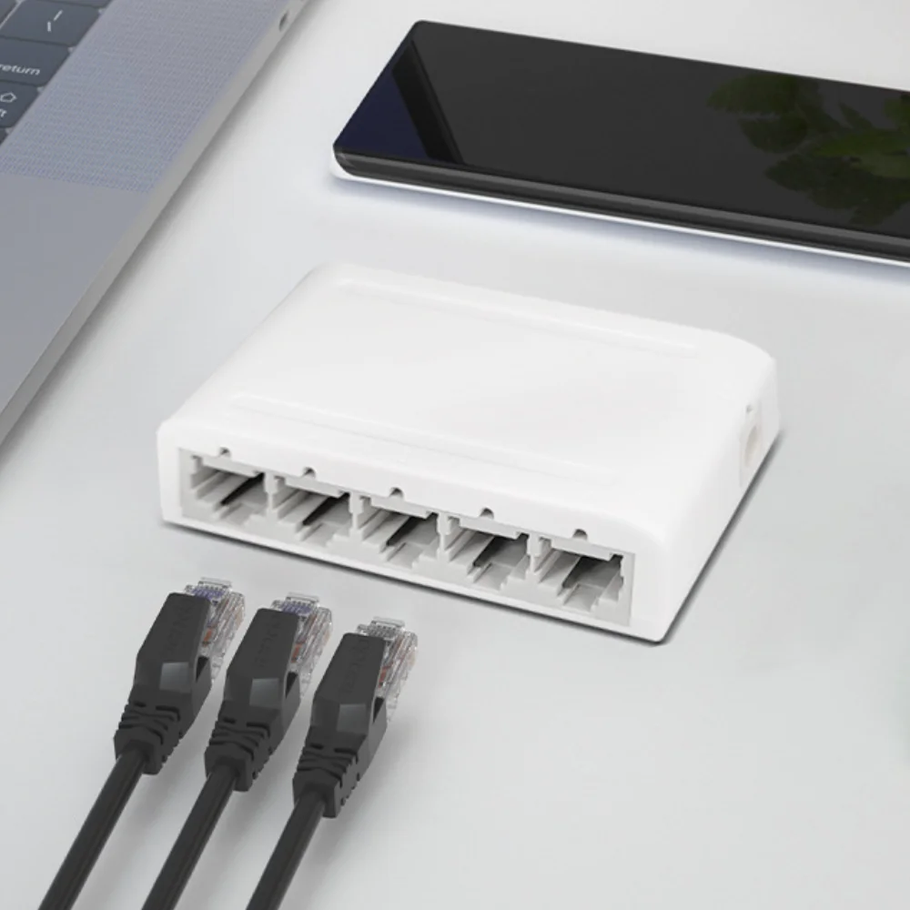 สวิตช์อีเธอร์เน็ต 5/8 พอร์ต 10/100/1000Mbps สวิตช์เครือข่ายกิกะบิตแบบตั้งโต๊ะ อะแดปเตอร์สวิตช์อีเธอร์เน็ต RJ45 สวิตช์อัตโนมัติ MDI/MDIX สวิตช์เร็ว