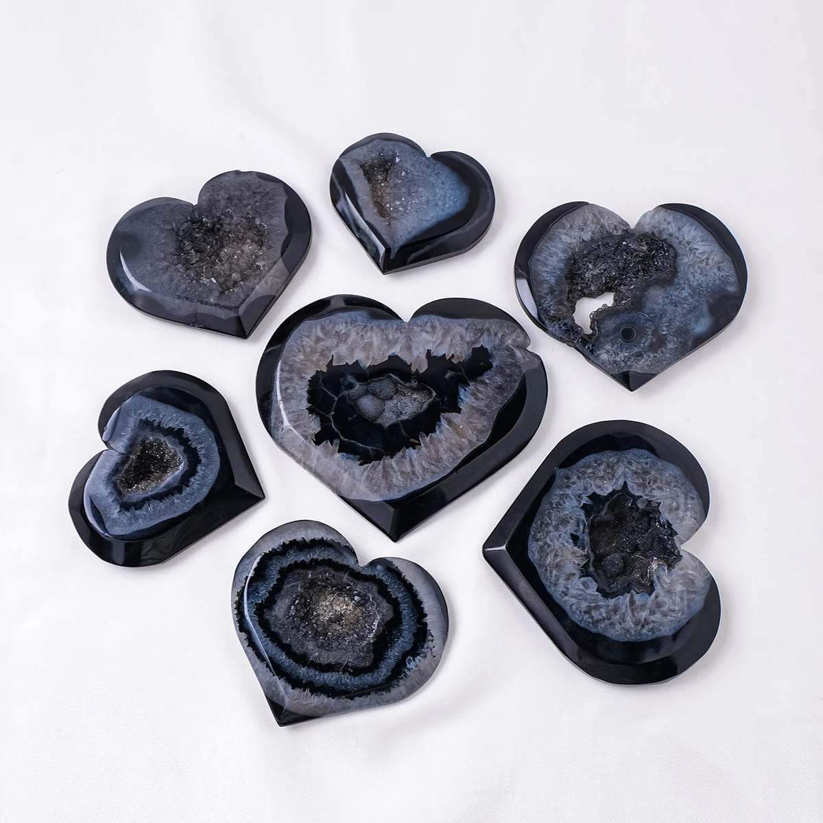 1PC Natural Black Agate Heart Crystal Love Ornament Raw Polished Heart Crystal Crafts Home Desktop Decoration