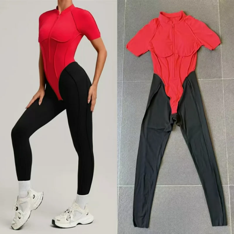 

Контрастный комбинезон в стиле пэчворк для женщин: облегающий, с воротником-стойкой, коротким рукавом, открытой спиной. Идеально подходит для бега, спорта, фитнеса и йоги.