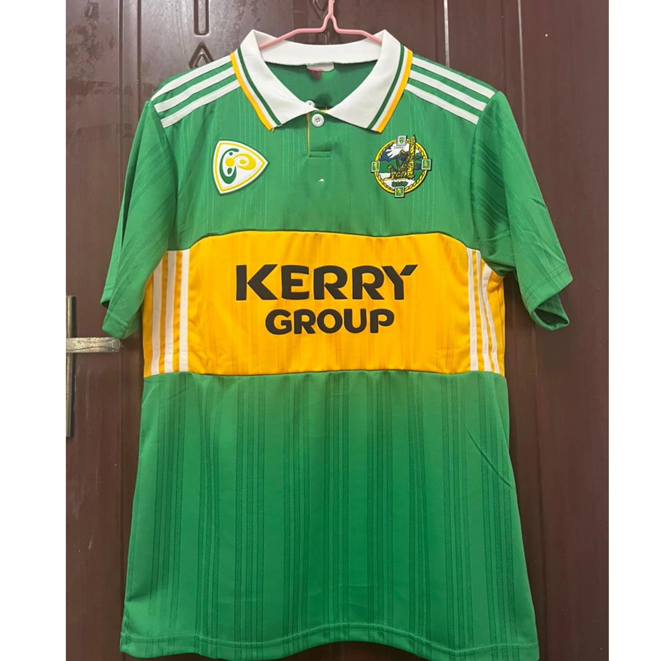 Very rare vintage 1998/99 Kerry GAA Ciarrai Irish Gaelic football shirt