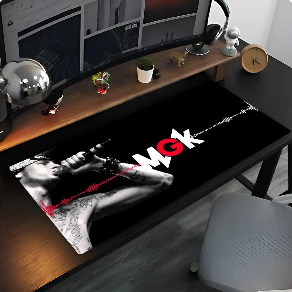 M-Machine-Gun-Kelly Mouse Pad gioco Anime mause Pad cs lol XXL Home HD Computer Desk Mats tappeto Gamer Office Laptop Soft Deskto