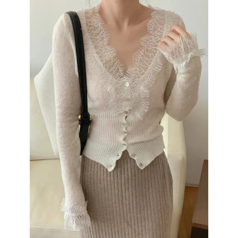 New 2025 Korean Fashion Chic Vintage Sweater Lace Women Autumn Winter Knitted V-Neck Cardigans Elegant Tops SWC3563JX