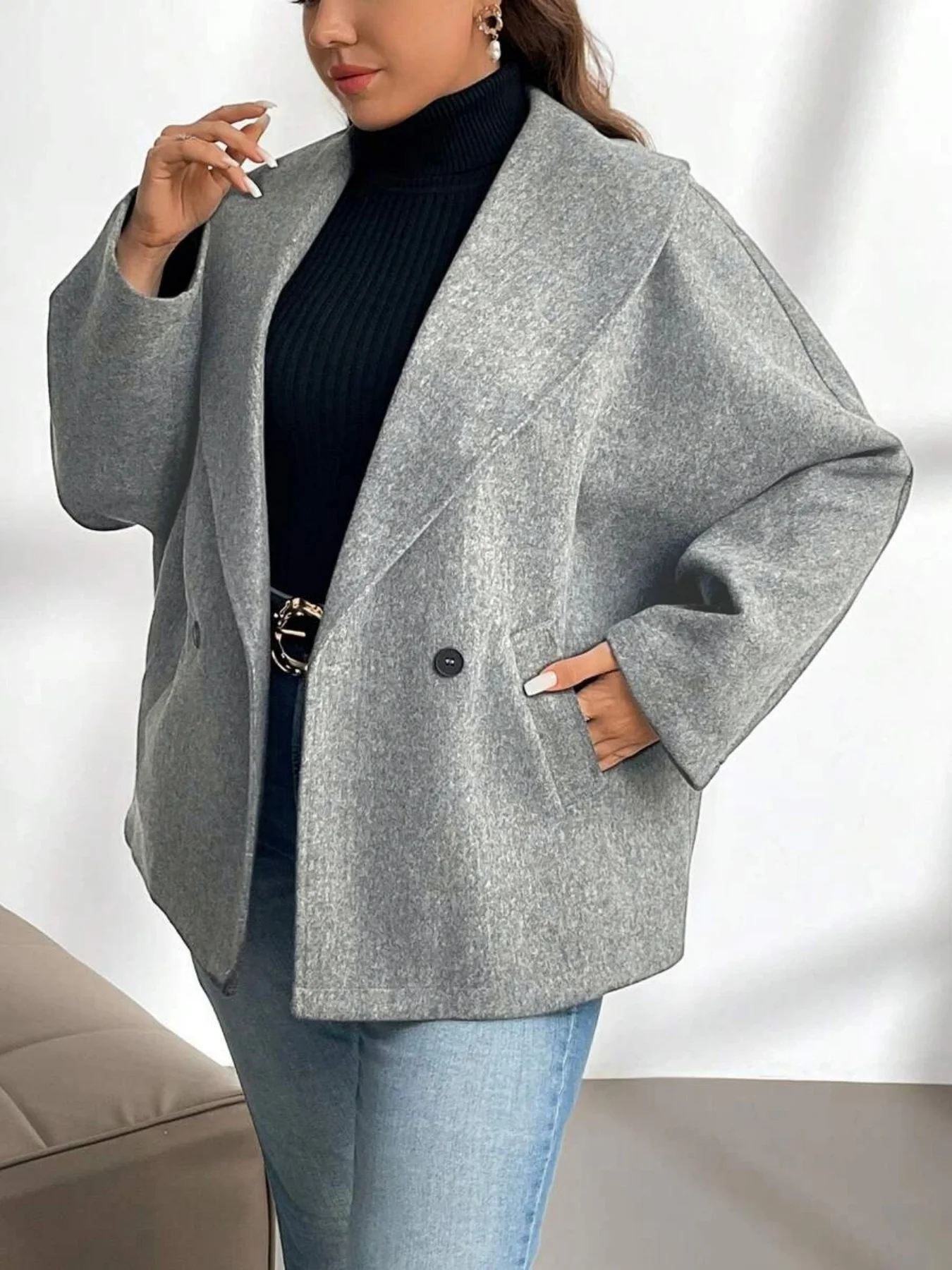 Manteau d'hiver en mélange de laine unie grande taille 2025 : pardessus élégant à double poche avec un design chaleureux et intemporel pour les déplacements au bureau des femmes
