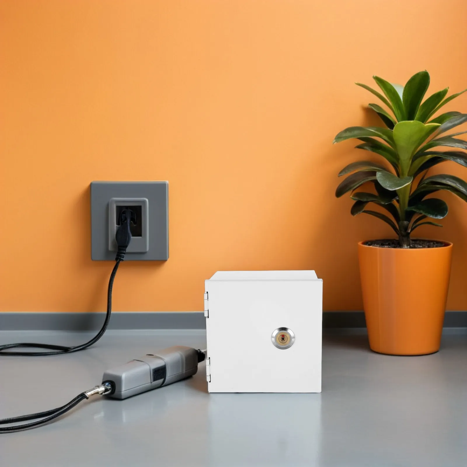 

86-Type Outdoor Electrical Enclosure Anti-Theft Waterproof Socket Box Iron and Plastic Wall-Mounted Weatherproof Outlet
