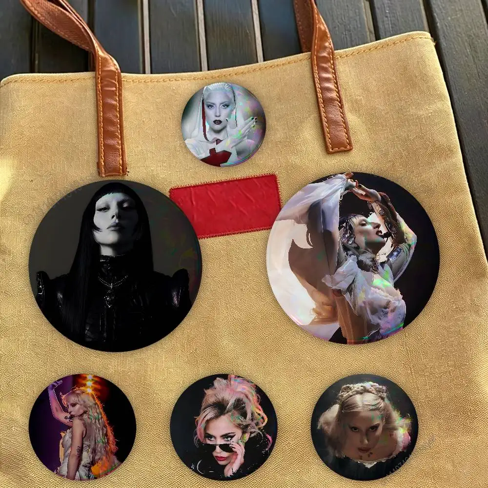 

L-Lady G-Gaga R-Runway Badges Personalized Handmade Round Brooches Pins Accessory 25mm 75mm 44mm 58mm 32mm