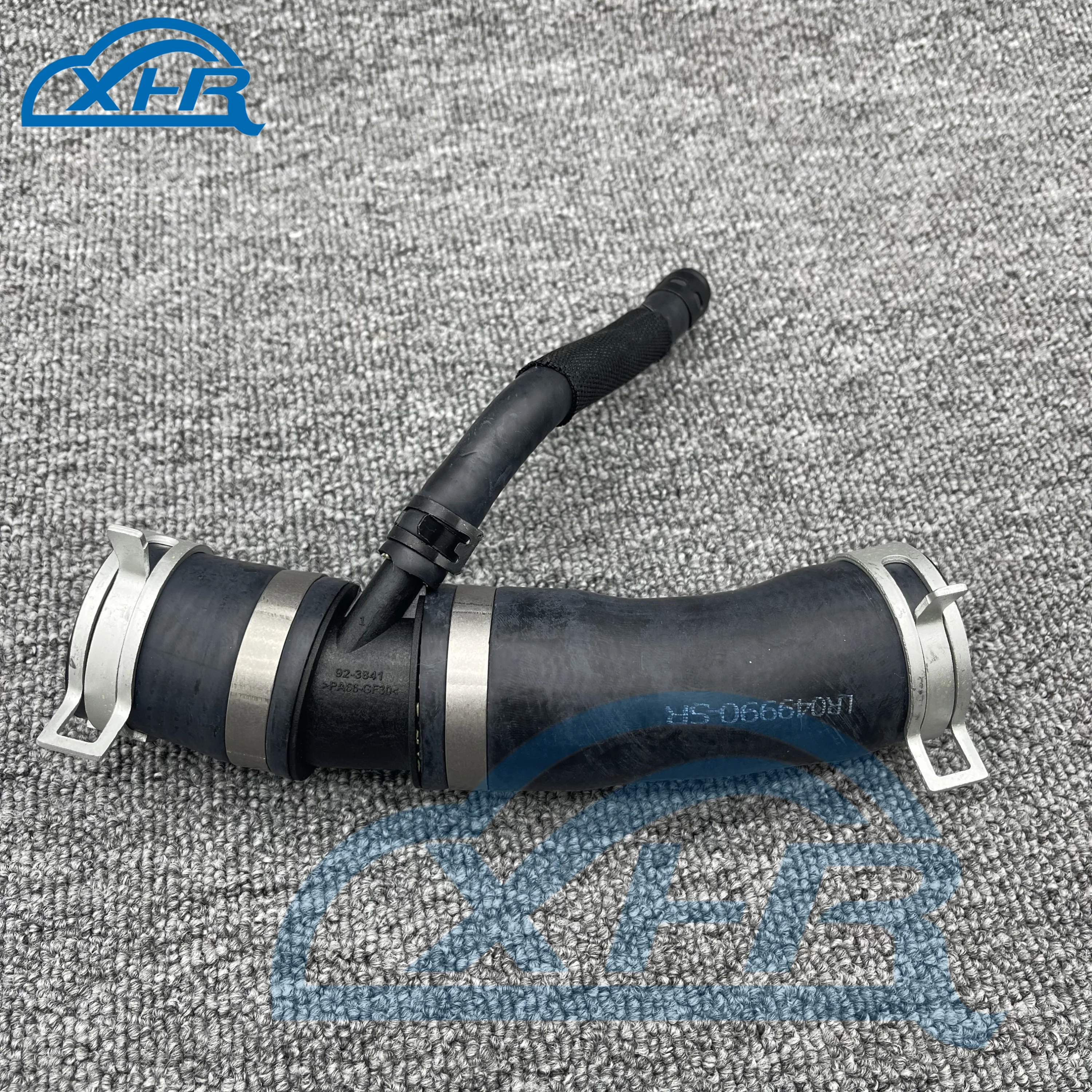 Good LR049990 C2Z28258 FOR LR4 Range Rover Engine Part Thermostat Coolant Hose Heater Outlet Hose