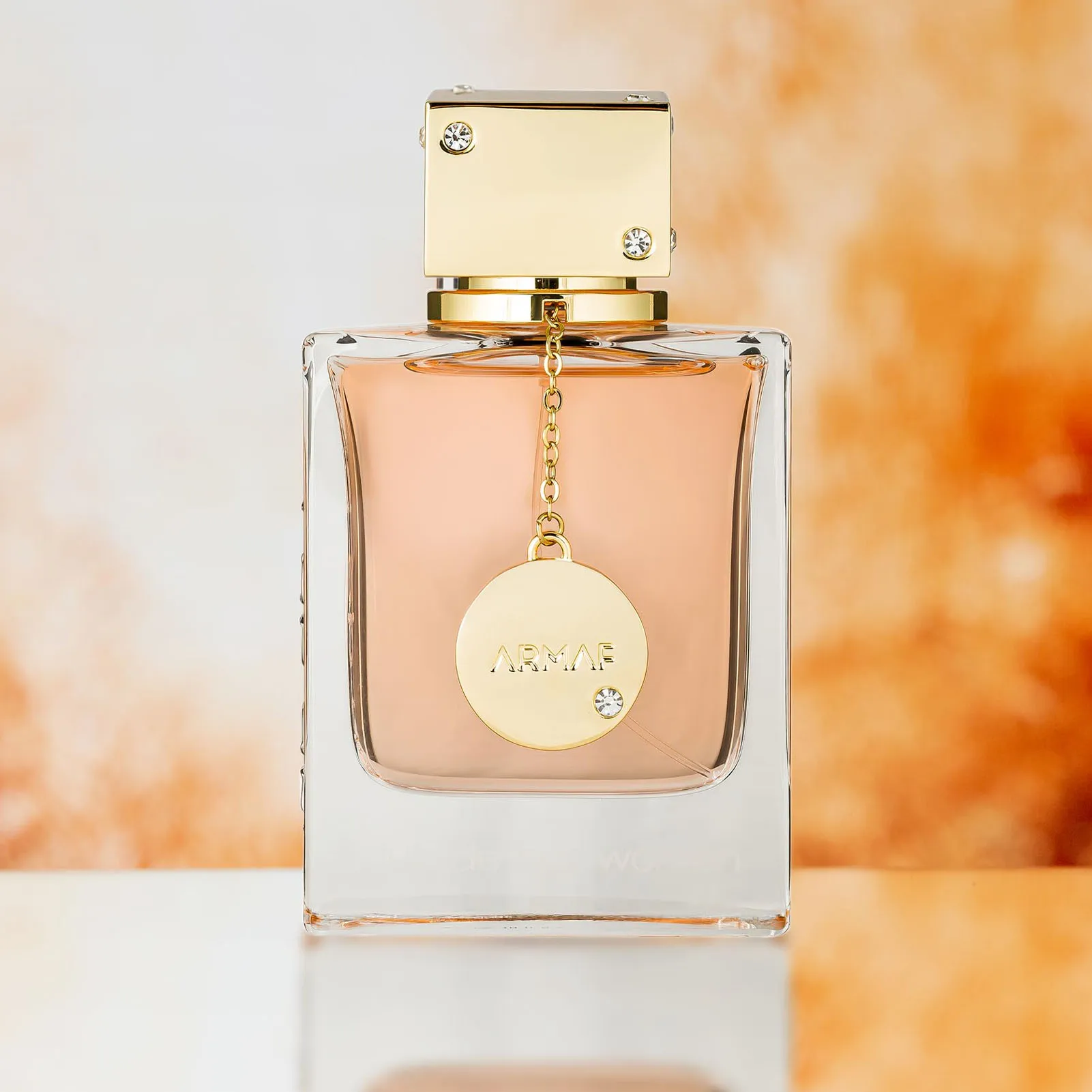 อาร์มัฟ คลับ เดอ นุยต์ โอ เดอ ทอยเลตต์ สเปรย์ ขนาด 3.6 ออนซ์ ของขวัญสำหรับเทศกาล