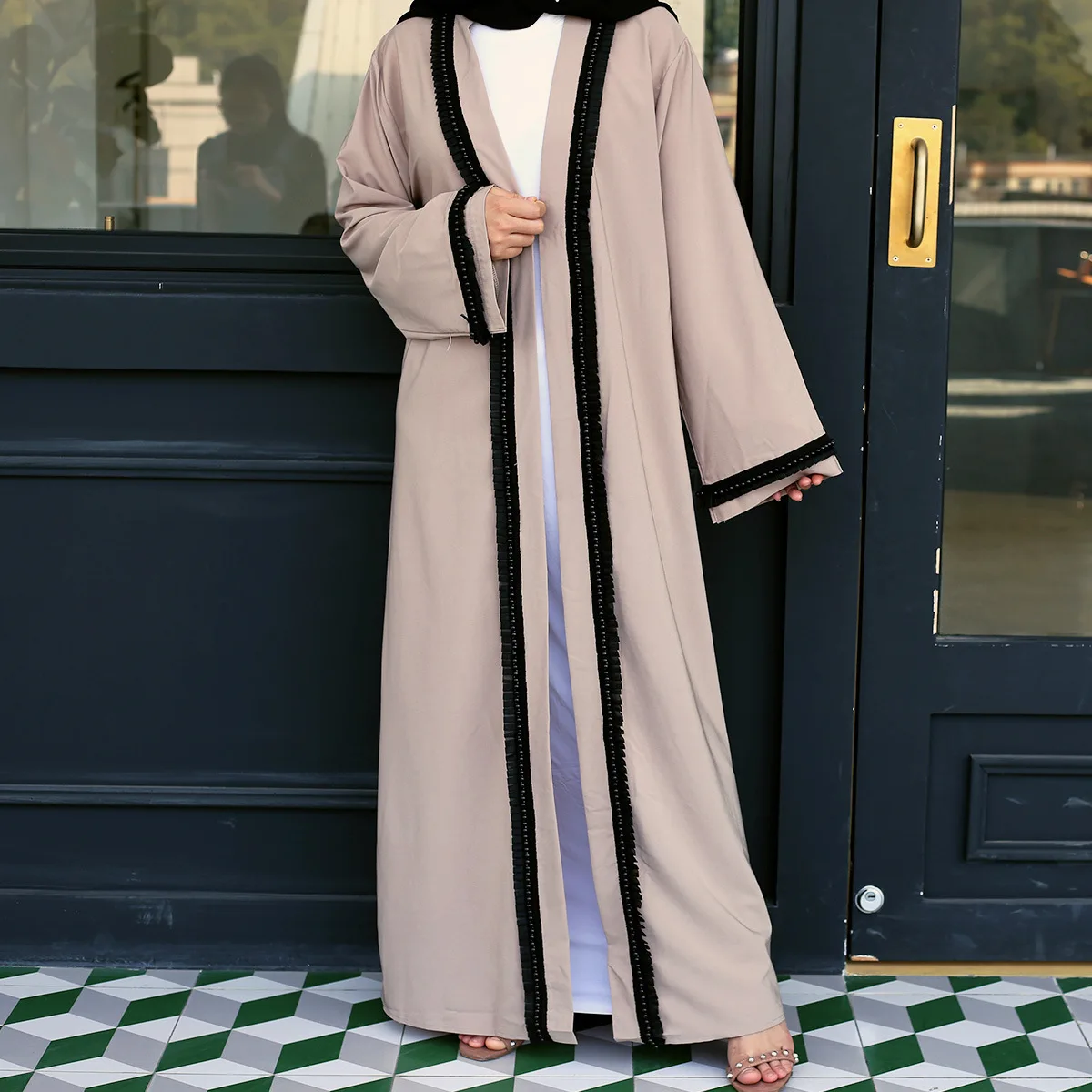 

Muslim Beaded Cardigan Robe Female Arab Hui Long Skirt 1686 2025 Muslim Long Dress Robe Abaya Ramadan Dubai Luxury Islam Elegant