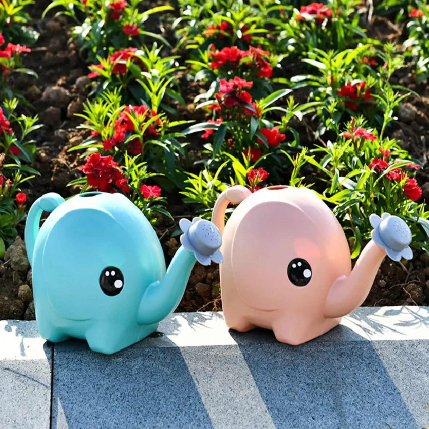 Cute Cartoon Elephant 2500ml Plastic Watering Can for Outdoor Patio Lawn Gardening Irrigation Plant