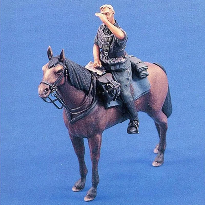 1/35 Scale Assembled Model Kit 2 Cavalry and Horse Unassembled Unpainted Miniature Toy Free Shipping