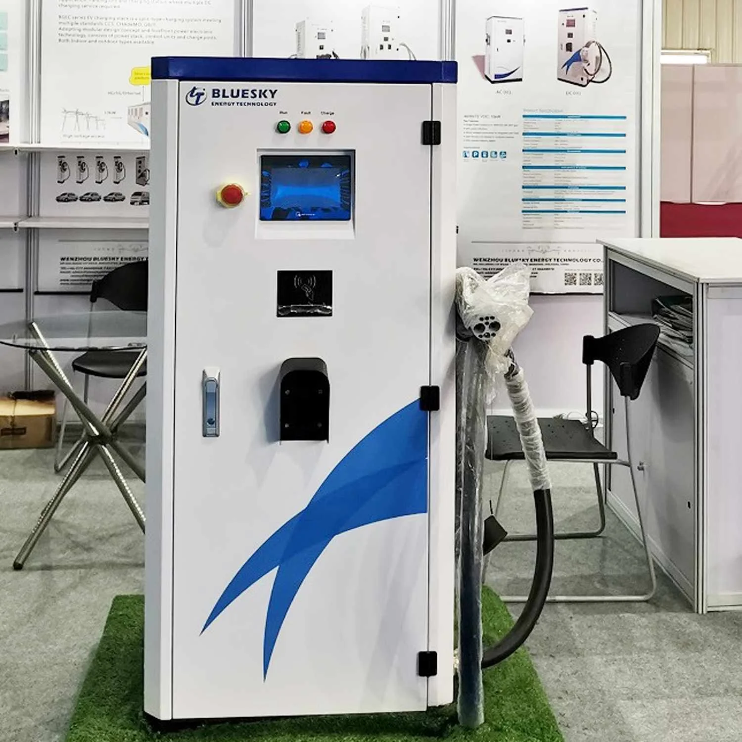 Estação de carregamento EV comercial para veículo elétrico, conector único, certificado CE, Ccs Chademo, 50 kW