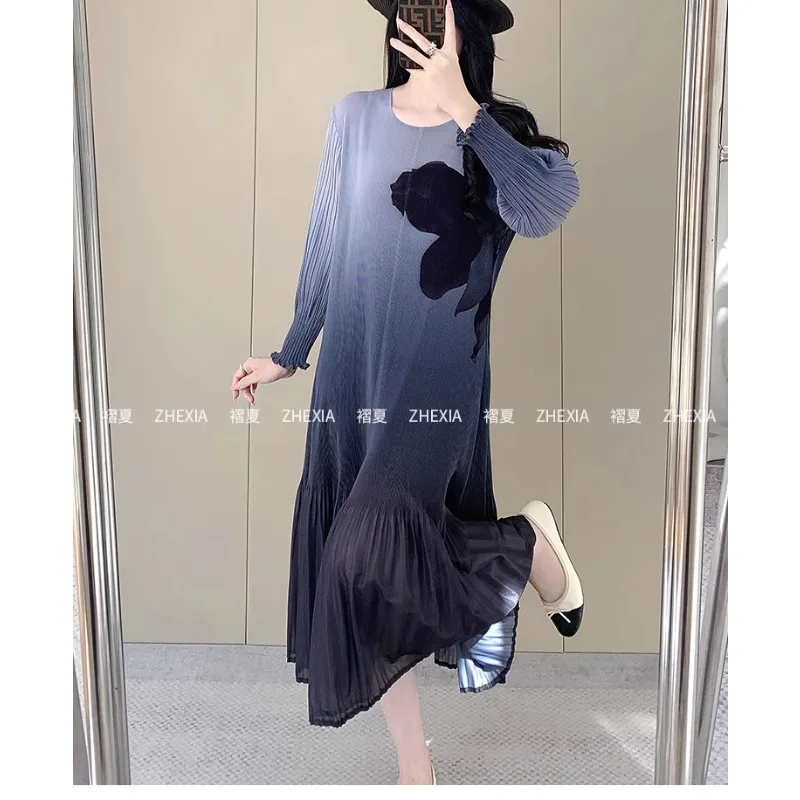 GGHK 女性のエレガントなドレスラウンドネック長袖花柄プリントデザインルーズ大きいサイズのファッションカジュアル女性ドレス 2025 夏