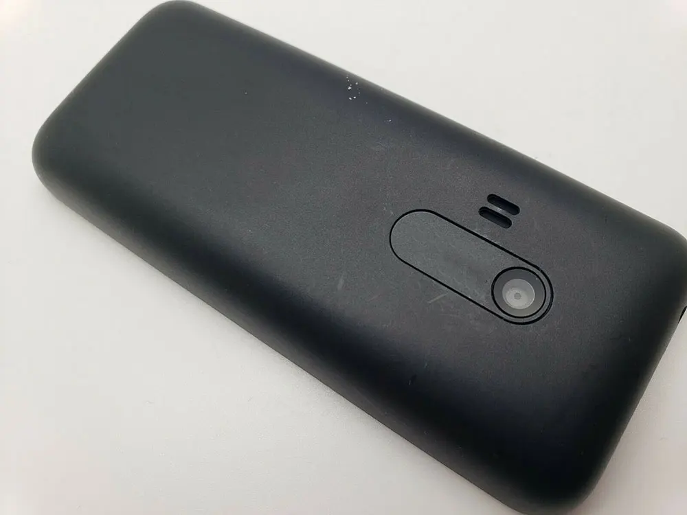 الأصلي مقفلة 220 المزدوج سيم 2014 GSM 900/1800 بلوتوث الهاتف المحمول الروسية العربية العبرية لوحة المفاتيح المصنوعة في فنلندا