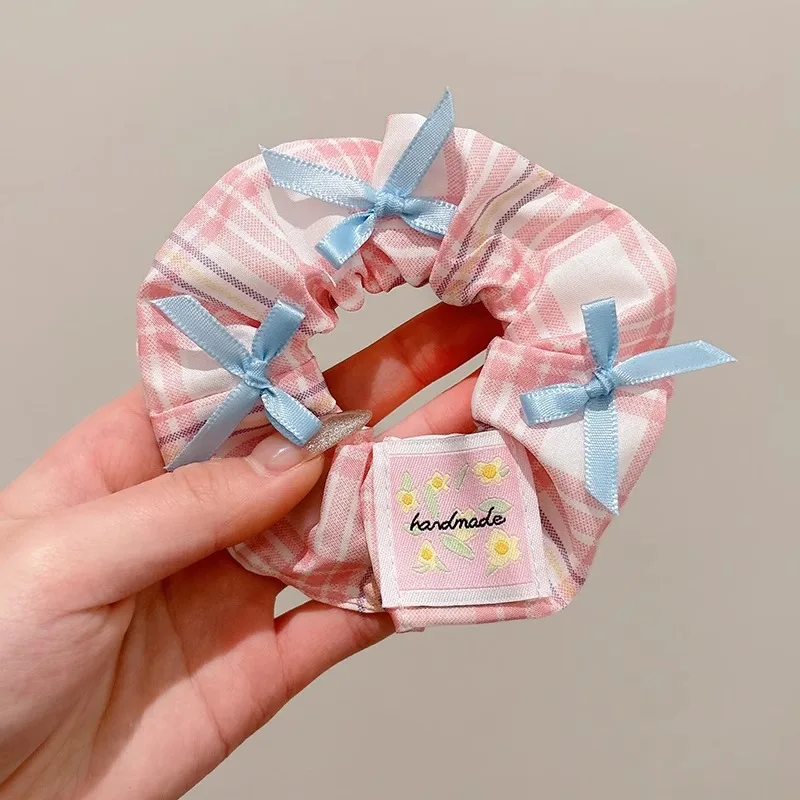 

Korean-Style College Chic Scrunchie, High-End Fabric Lace Hair Tie for Women, Ponytail or Bun, Does Not Damage Hair