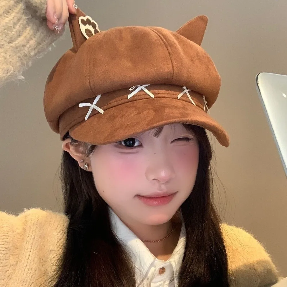 

Новая милая шапка с бантиком и кошачьими ушками, теплая шапка с милыми кошачьими ушками, кепка газетчика, универсальная стильная шапка художника на весенний сезон