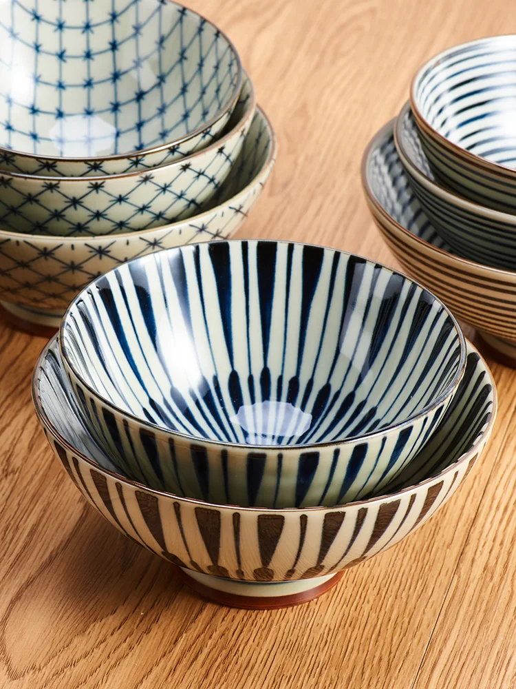 Sle japonés Cerc utensilios de comedor tinte antiguo tazón de arroz tazón de sopa patrón Floral bajo vidriado Crted en Japón