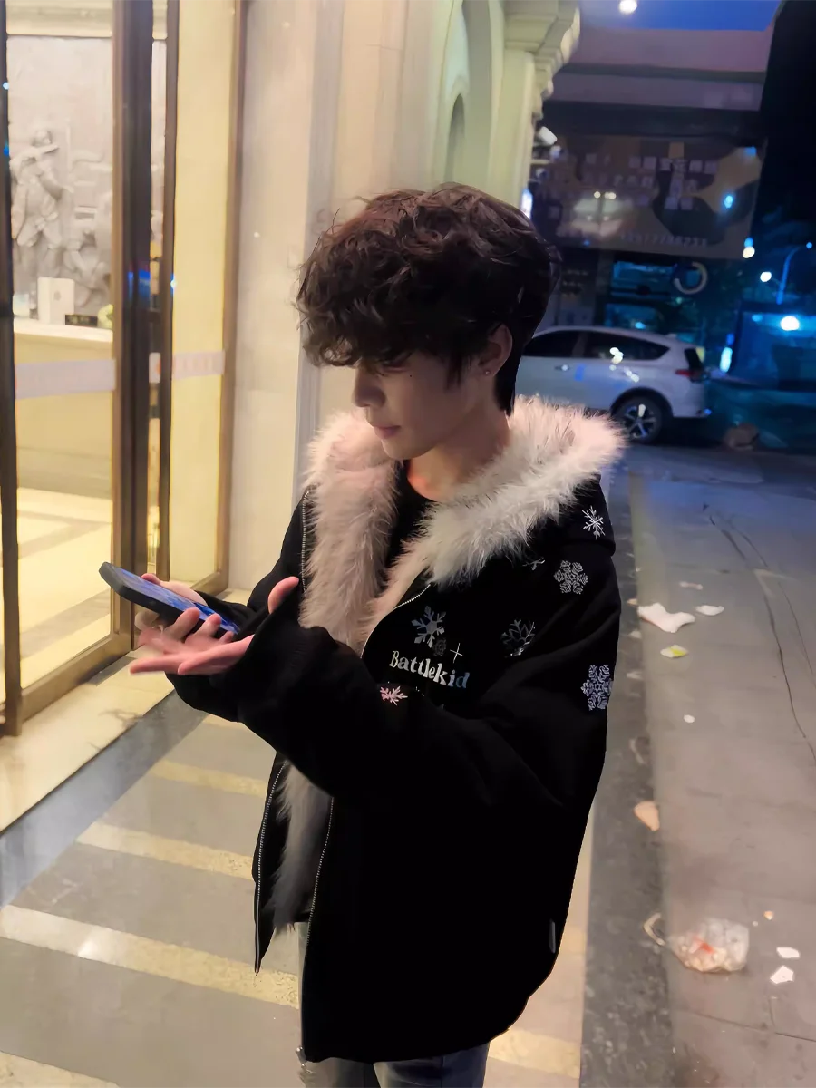 

American High Street Snowflake Letter Embroidery Hooded Mountain Eagle Jaet Loose Fur Collar Cotton Coat for Men And Women ...