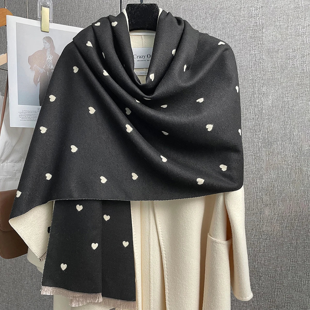 Fashion Sweet Love Color Matching Scarf Autumn and Winter Thickened Shawl Outer Wear Warm Neck Scarf for Traveling or Outdoor