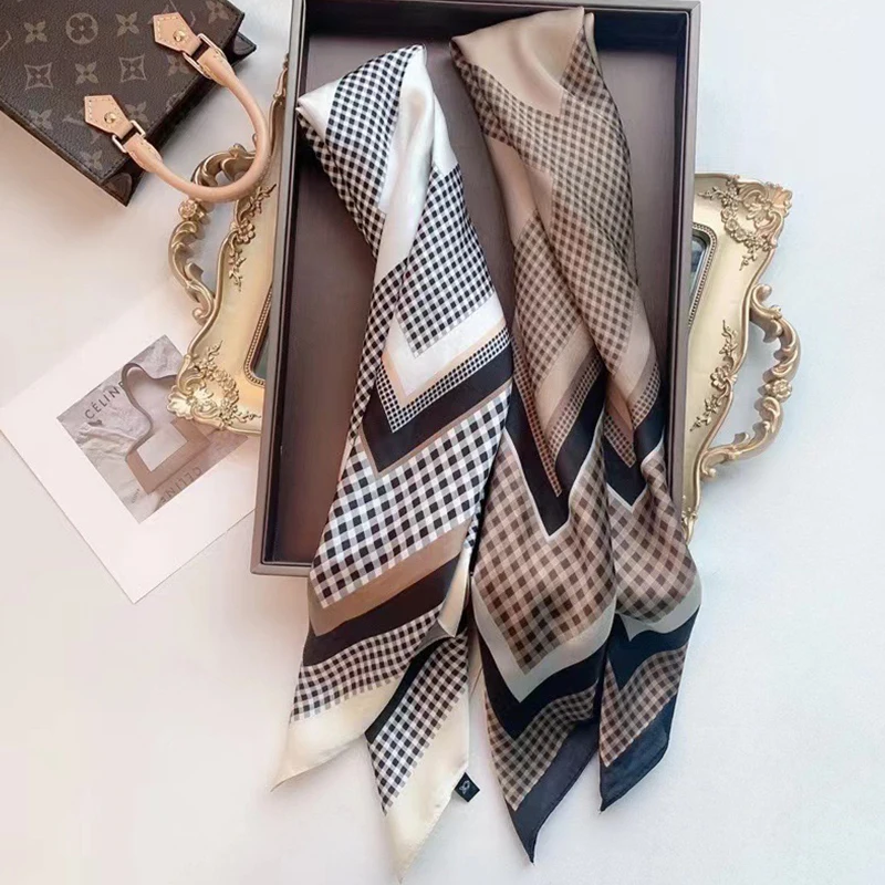 1pcs 70cm Checkerboard Geometric Pattern Silk Scarf for Women Imitation Silk Simple Versatile Headwear Clothing Square Scarf