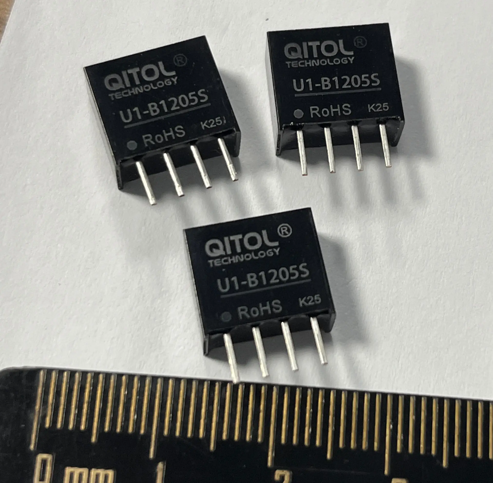 

1W U1-B1205S-1WR3 Miniature DC-DC Power Converter 5VDC Step-Down Switching Disconnector Module Electronic Components