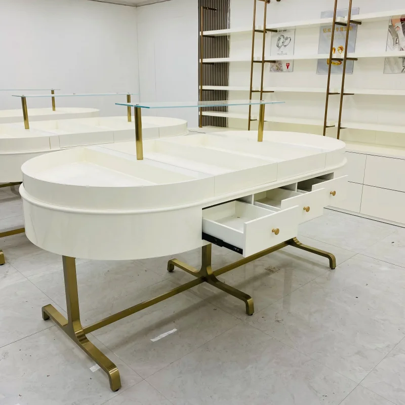 custom.One-Shop Design Customized Luxury Boutique Metal Fixtures Displays   Waterproof Features Made-to-Order