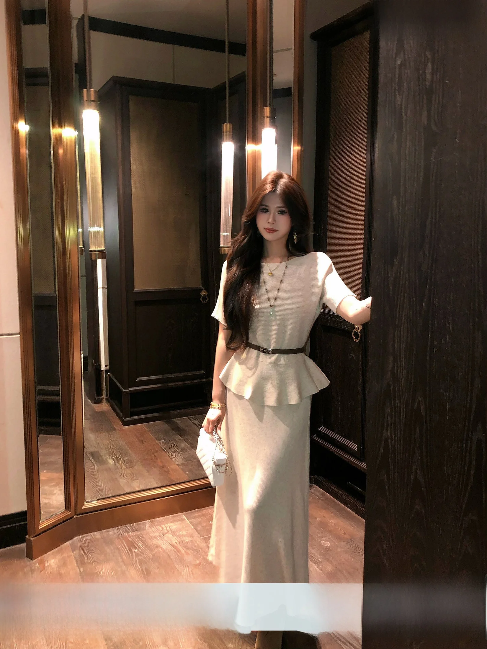 

Chic Summer Short Sleeve T-Shirt And A-Line Skirt Set for plus Size Women with Lace Hem High Waist Fashion Ensemble