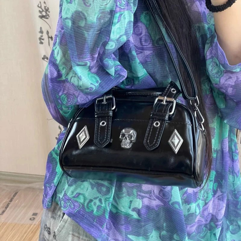 

Subculture Gothic Y2K Designer Bag Fashion Teenager Black PU Leather Skull Head Chain Handbag Lolita Girl Retro Dark Totebag