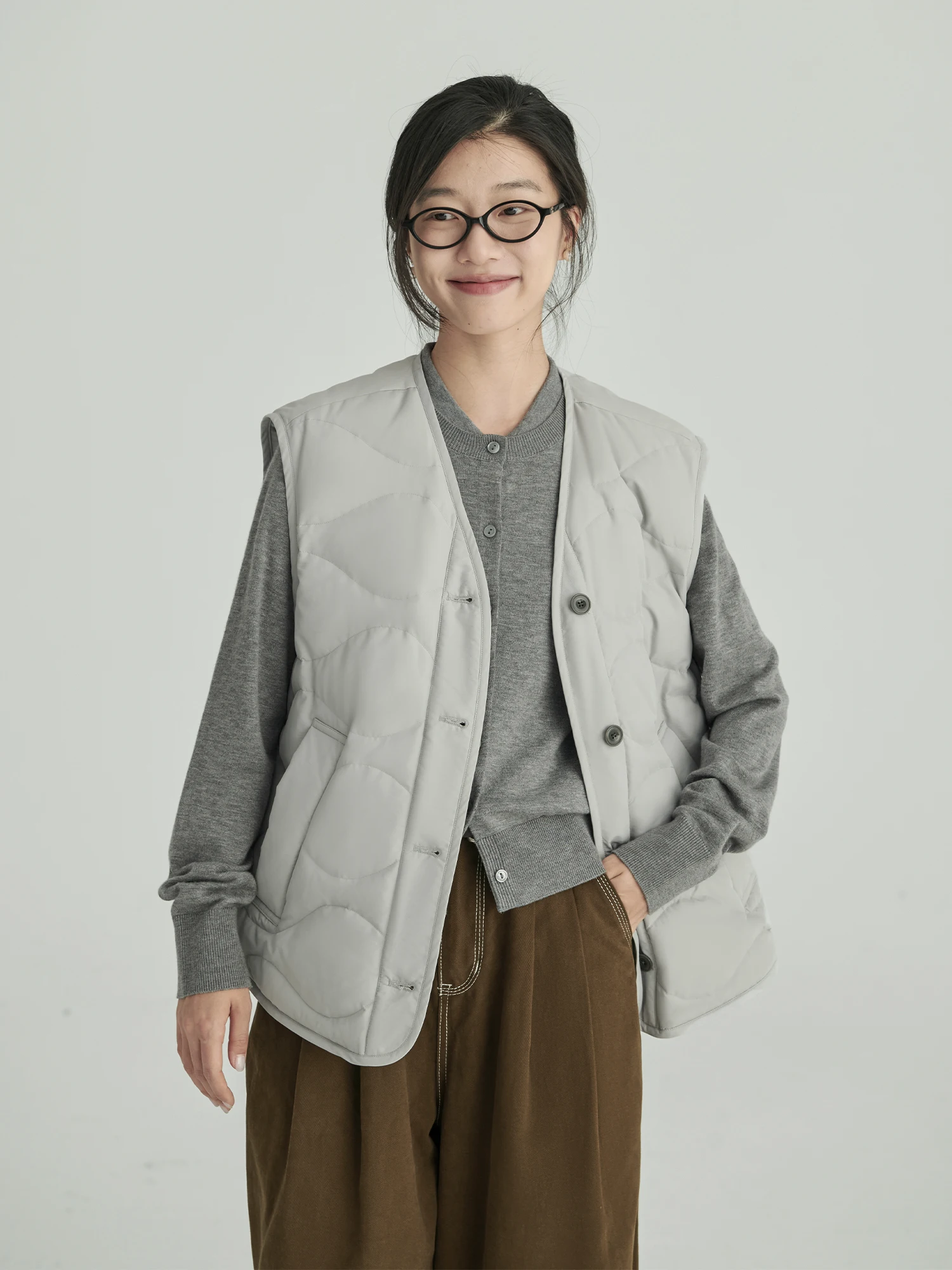HaveRice Restaurant Gold 6 Hours  Velvet 90 White Duck down Lightweight Warm Vest Can Be Worn inside Or outside