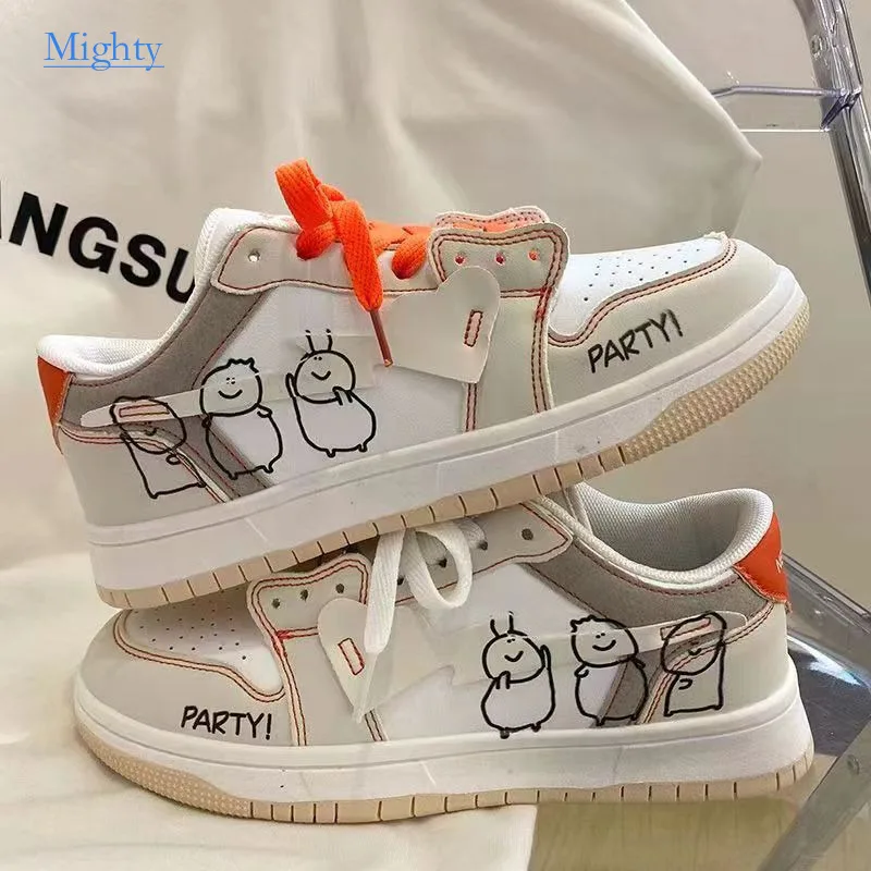 

2024 New National Fashion Board Women Flat Shoes Niche Original Retro Couple Matching Men Graffiti Casual Sports Sneakers Pumps