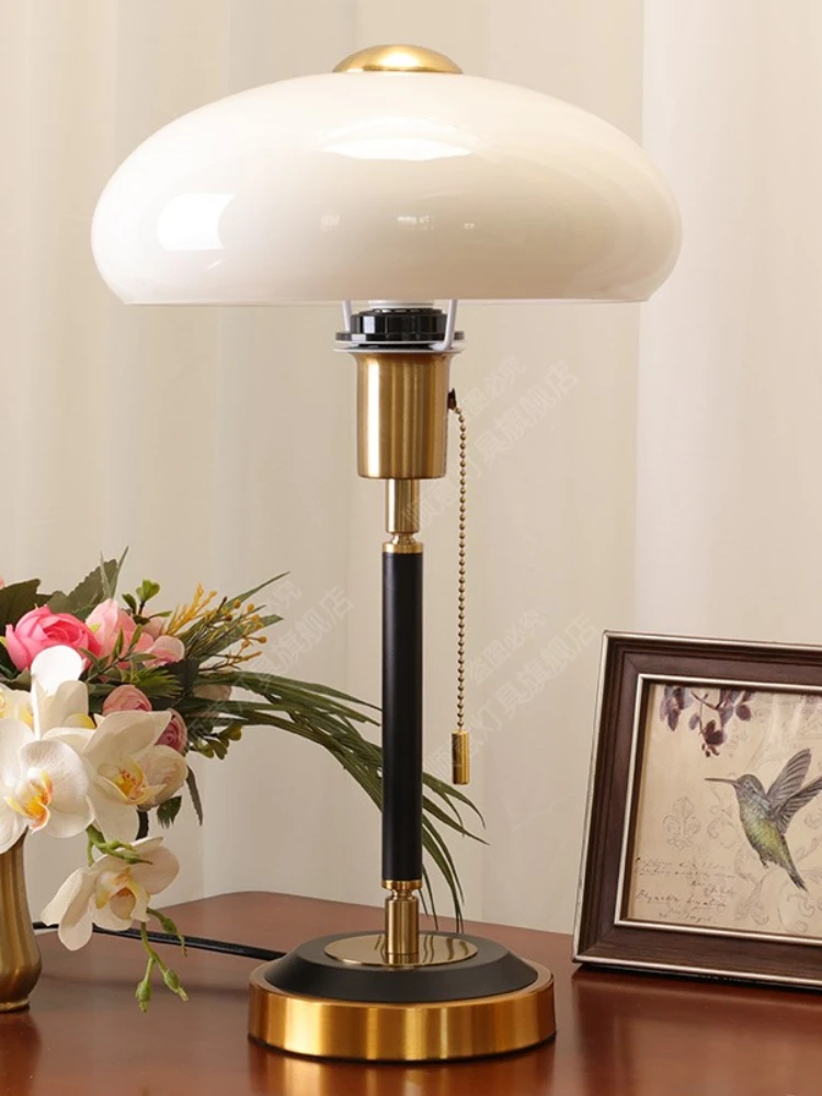 PQF Table Lamp Bedroom Bedside Study Simple Dimming Fashion Decoration