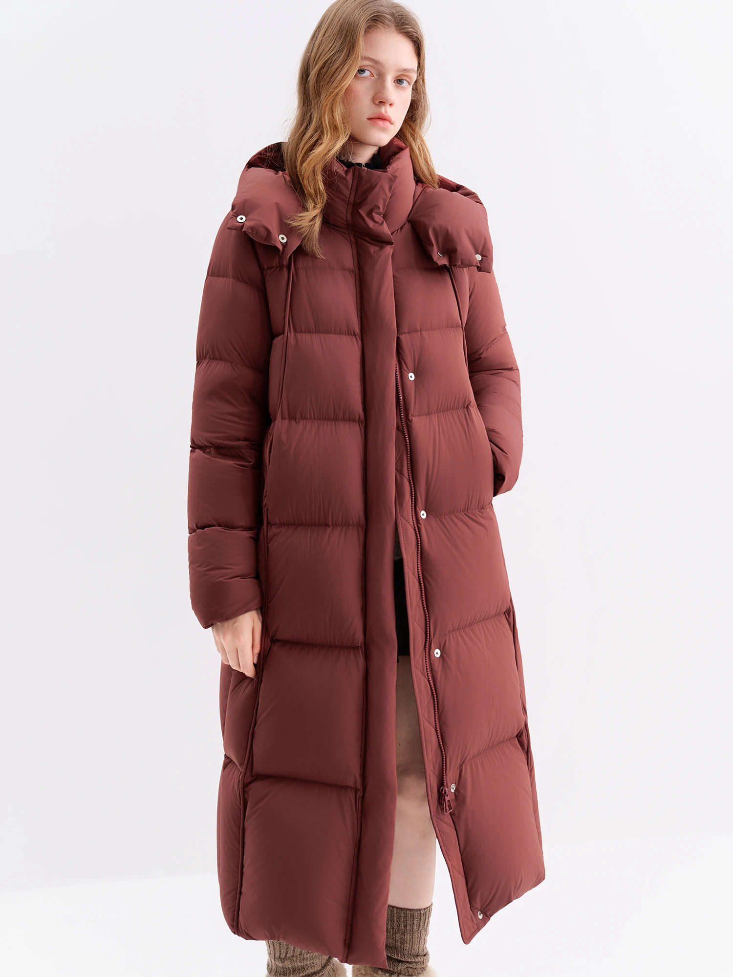 FSLE パフフード付きカラーマッチング膝丈ダウンジャケット女性の冬 2025 新しい防寒暖かいコートシンプルなレジャー