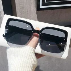 New fashion half frame Korean sunglasses for women simple and elegant retro casual style sunglasses(DS-8155)