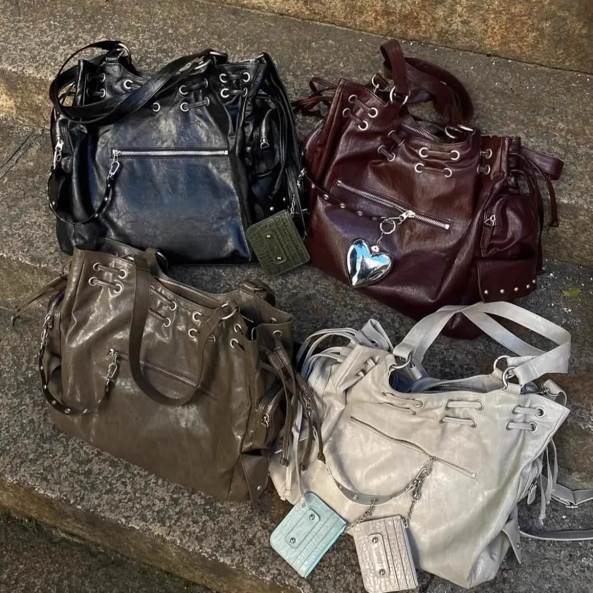 

Korean Fashion Punk Tote Bag Women Niche Brand Design Moto Style Shoulder Bag Rivet Drawstring Tassel PU Leather Large Capacity