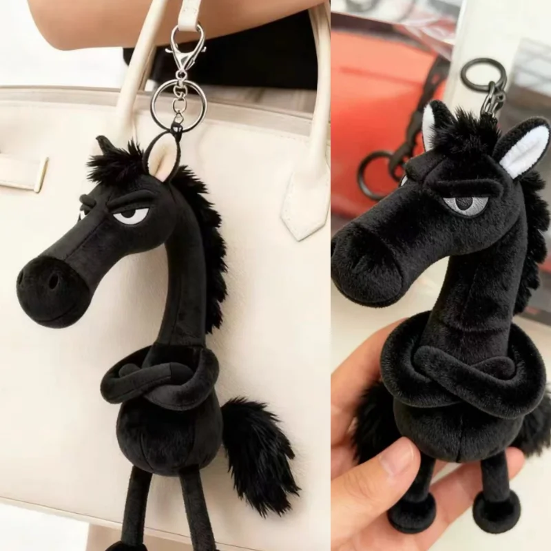 محظوظ الأسود الحصان قلادة معلقة زينة زخرفية 2026 سنة الحصان قلادة حقيبة سحر التميمة المهر تصميم #2