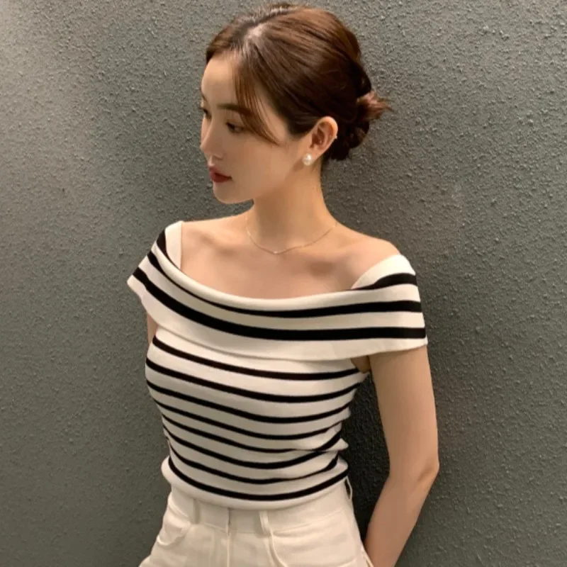 

Sexy Slim Off The Shoulder Black Tshirt Summer Crop Top One Short Sleeve Striped Shirts for Women Y2k Ropa De Mujer Knit