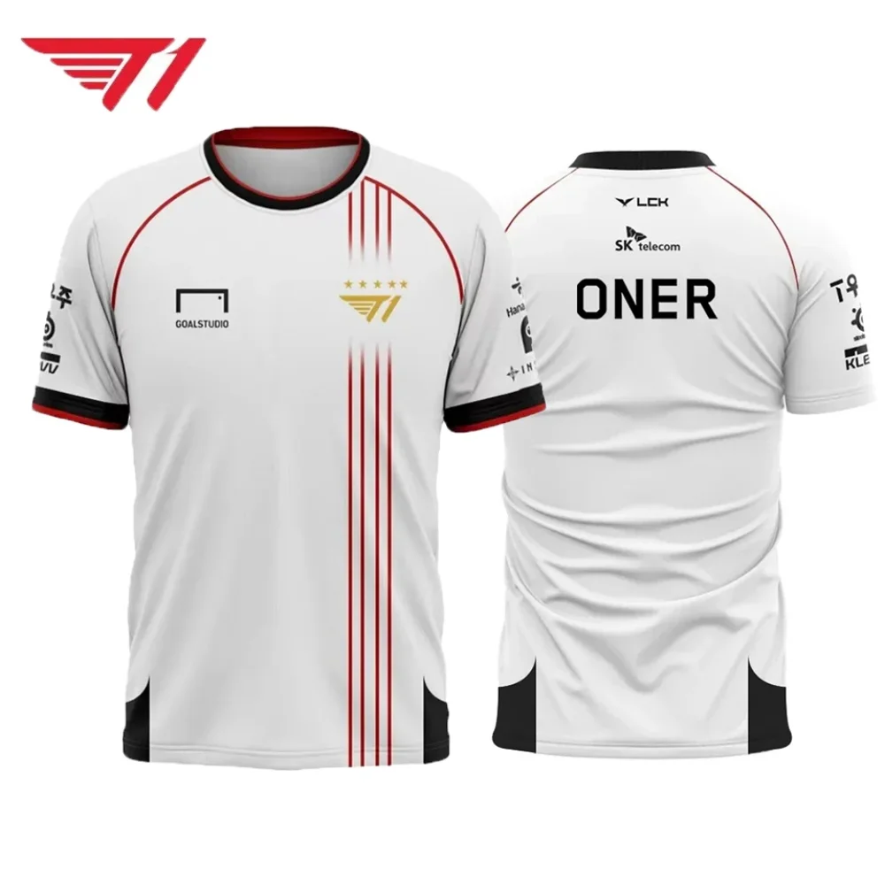 Camiseta T1 Esports – Camiseta Gaming del Campeonato LCK en blanco y rojo con logo dorado de 5 estrellas; ideal para fans de League of Legends y estilo streetwear.