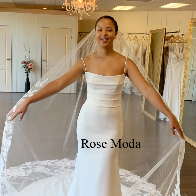 Moda rosa simples tiras finas sem costas praia vestidos de casamento destino vestido de noiva feito sob encomenda