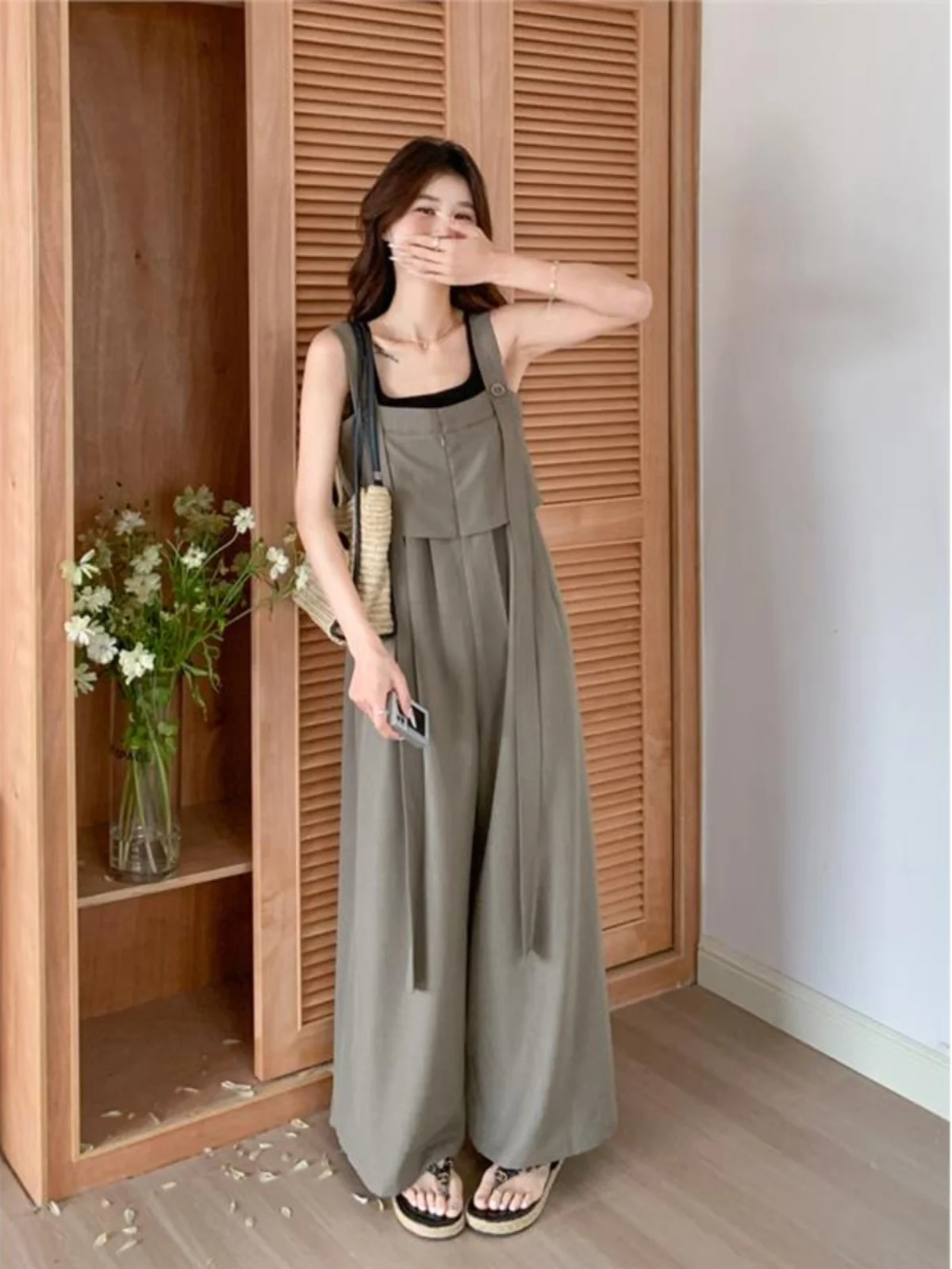 

Faionable Wide Leg Jumpsuit Women's Summer 2026 New Loose plus Size High Waist Drapey Design Sensation Batherwear