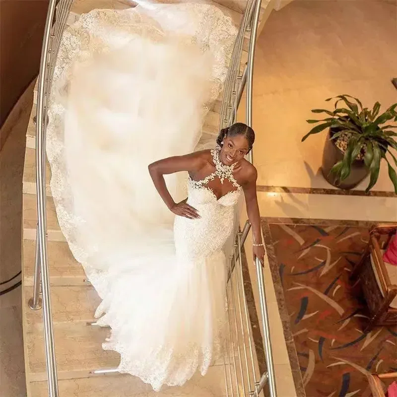Customized New African Mermaid Wedding Dresses Sexy Halter Illusion Back Robe De Maried Vintage Lace Appliques Plus Sizes Bridal