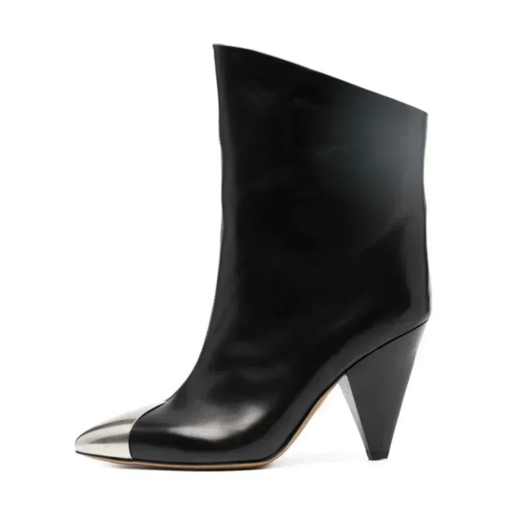 2024 Nouvelles bottes courtes pointues pour femmes européennes et américaines avec talons hauts coniques Mode 34-45 Taille grandes bottes longues pour femmes
