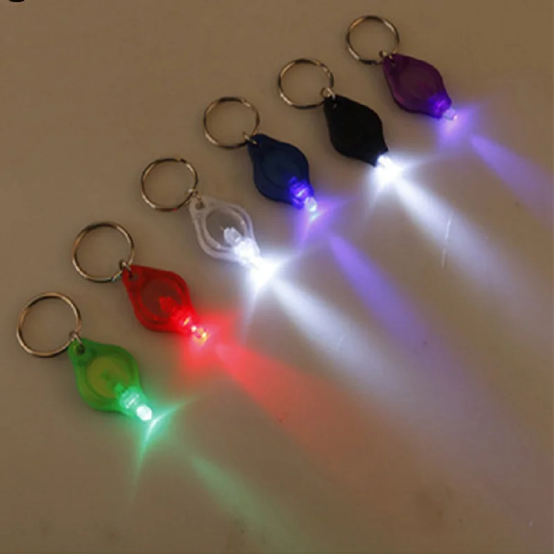 Creative Outdoor Gear 5 Pack Rainbow Mini LED Portable Light Glowing Keychain Keychain Flashlight Plastic Color Random