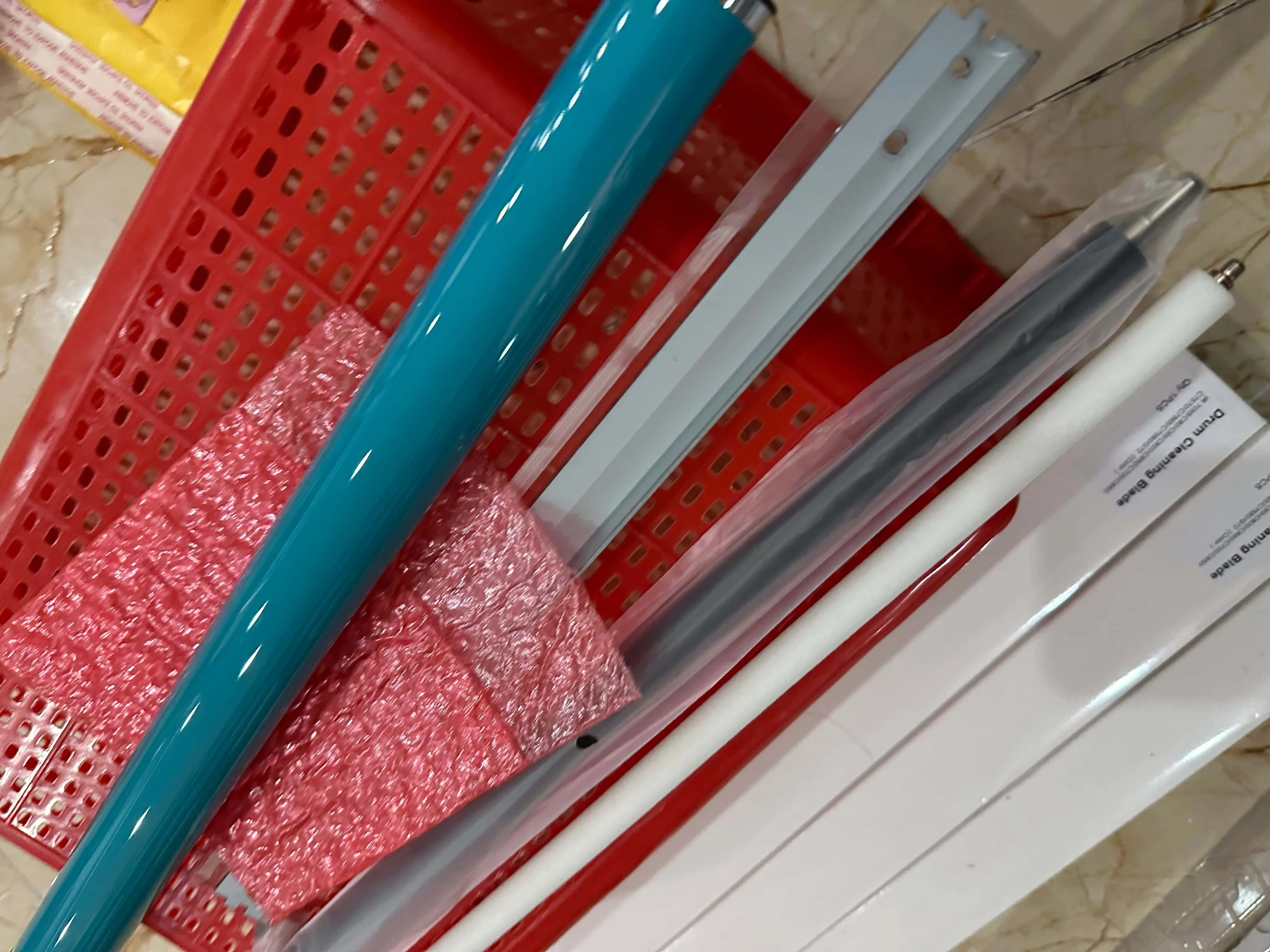 

1X IRC7055 OPC Drum Blade PCR Sponge Roller For Canon imagePRESS c60 c600 c700 c800 c650 c750 c850 c660 c710 8065B001AA/D01 Drum