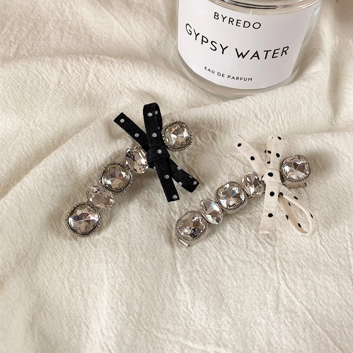 

Black polka dot bow rhinestone hairpin women's new broken hair bangs clip Korean side clip side hairpin headdress