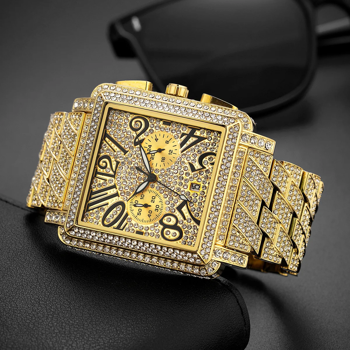 นาฬิกาข้อมือผู้ชายคุณภาพสูง รุ่นหรูหรา ประดับเพชรเต็มหน้าปัด ตัวเรือนทอง ขนาดใหญ่ พร้อมฟังก์ชั่นโครโนกราฟ แสดงวันที่ นาฬิกาควอตซ์ผู้ชาย มี 3 สี