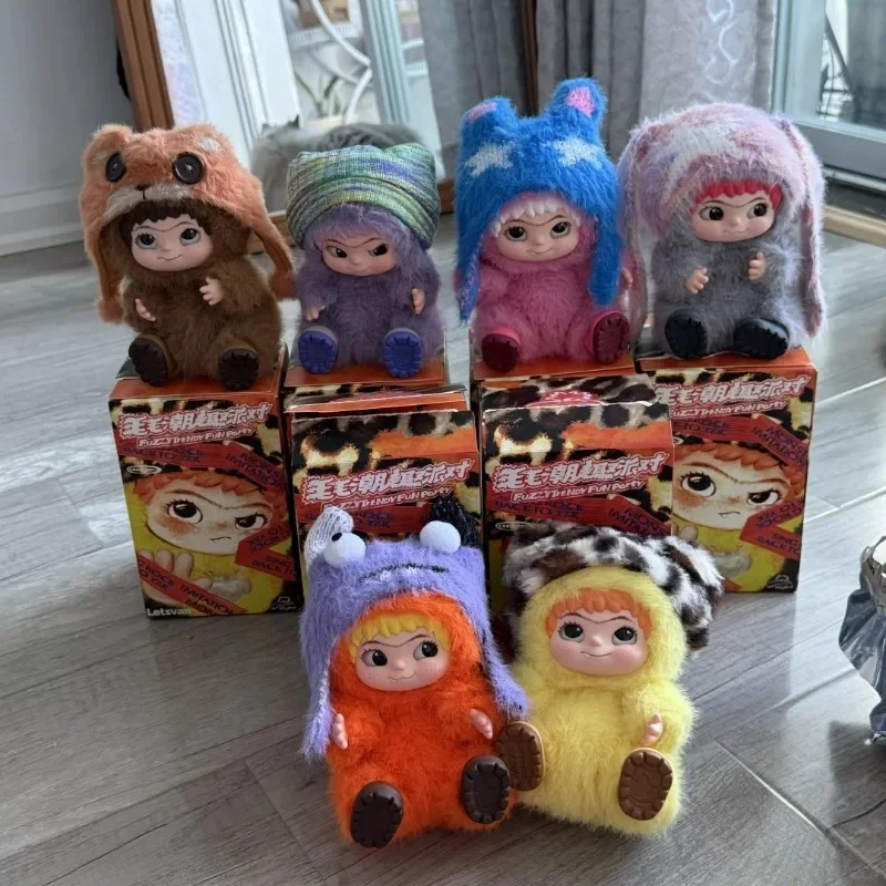 Wakuku Fuzzy Trendy Fun Party Series Scatola misteriosa Giocattolo Kawaii Action Figure Borsa carina Ciondolo Bambola Borsa a sorpresa Ragazzo Regalo Scatola cieca