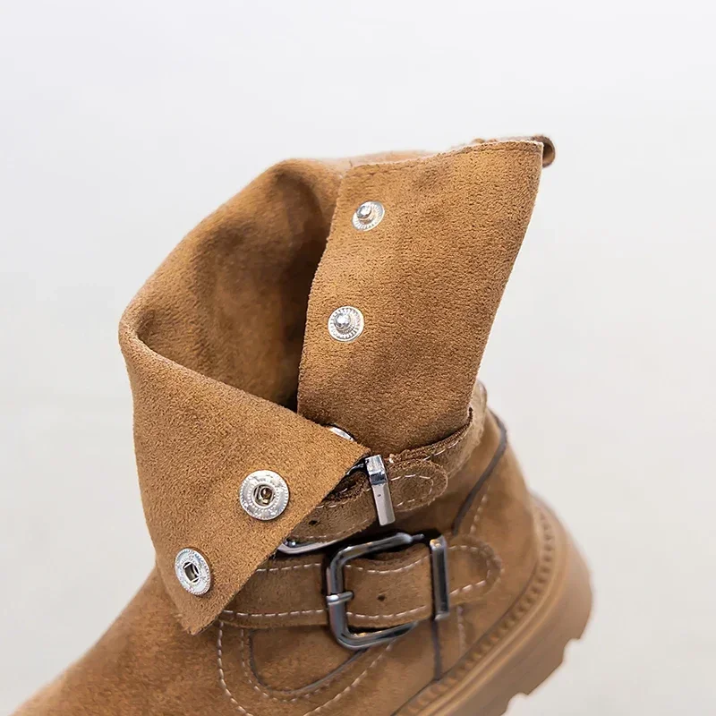 2026 Herbst Neuer Stil Mädchen Retro Western Denim Stiefeletten mit Doppelreihenknöpfen Rutschfeste Cowboy-Stiefel Outdoor-Stil Lange Stiefel – Detail 12