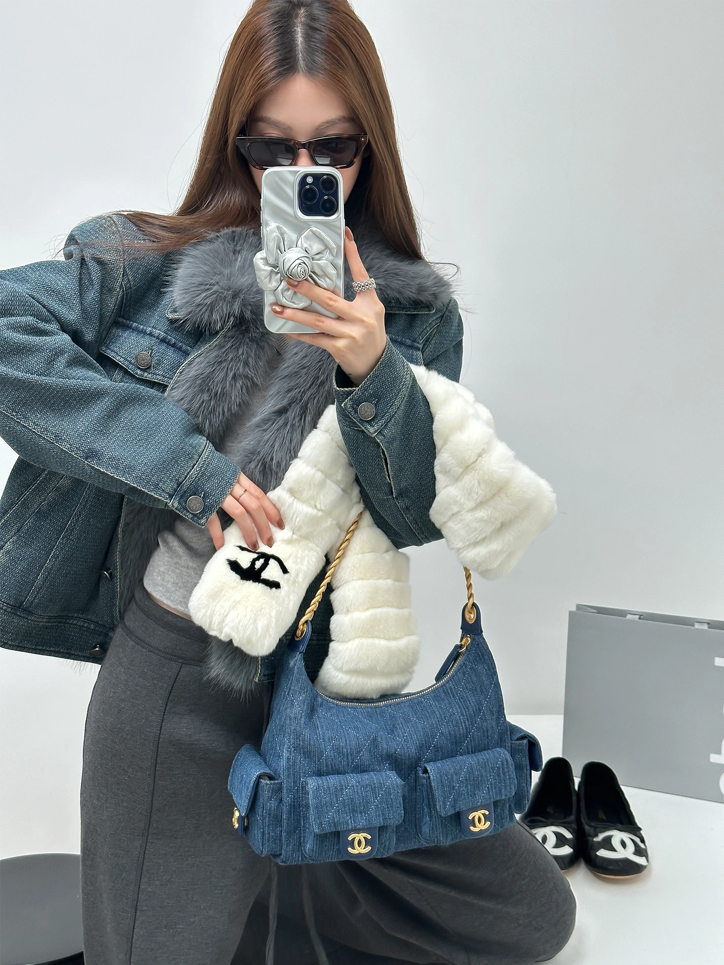 

Kendall Jenner Inspired Women's ort Denim Jaet with Faux Fur Collar Warmth Lined Thiened Outerwear for Ladies 2025 Wint...