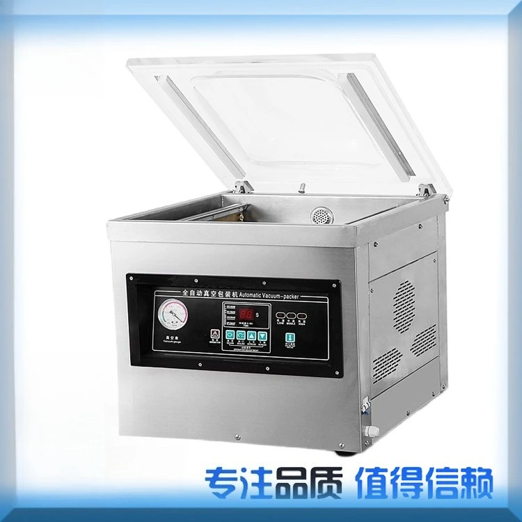 Automatic vacuum packaging machine