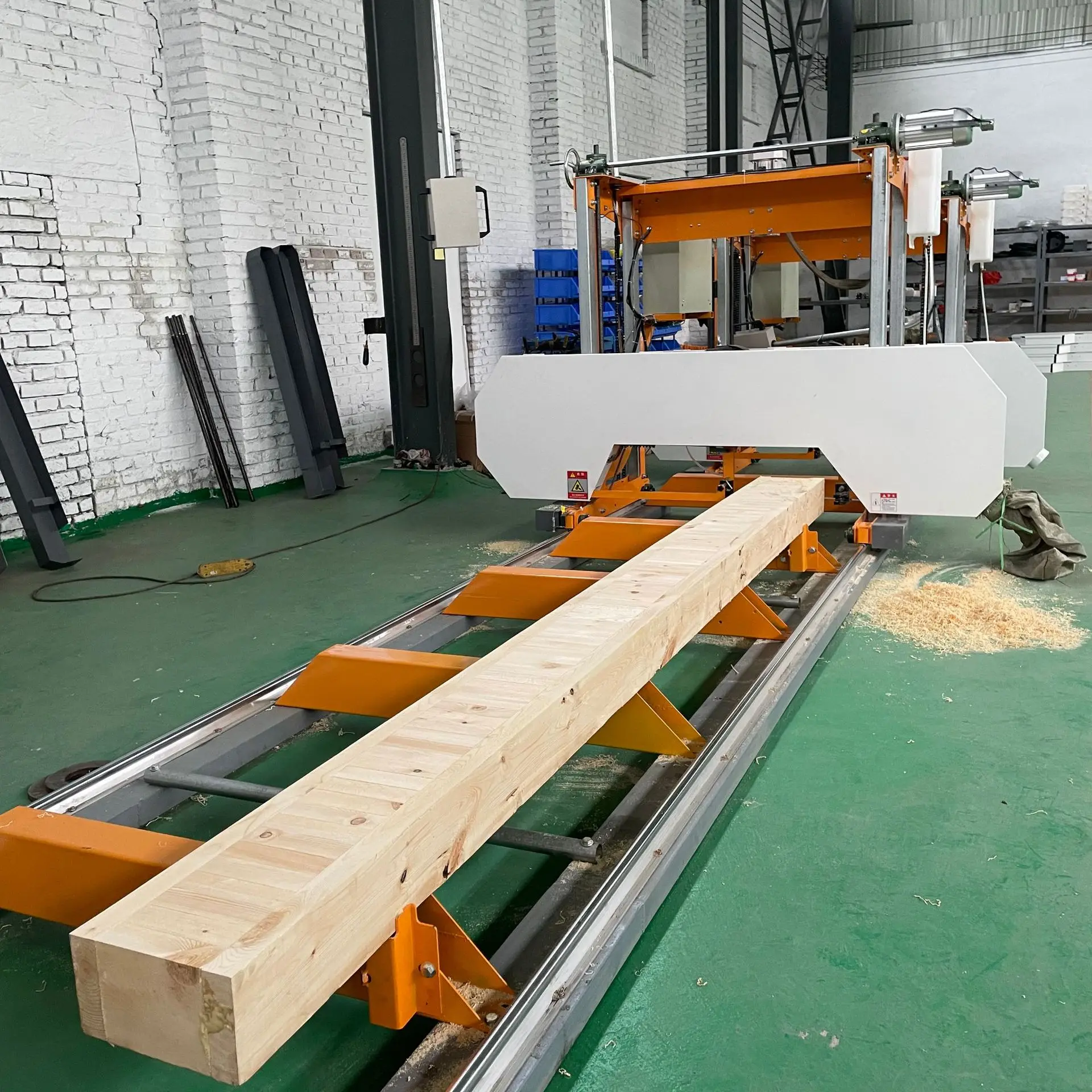 HY550G Portable Sawmill Ga soline Log Band Saw Horizontal Swing Blade Mobile Saw Mill